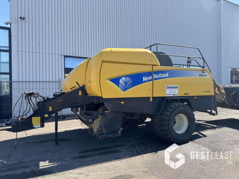 New Holland BB 9070 CROPCUTTER - Square baler: picture 1 New Holland BB 9070 CROPCUTTER - Square baler: picture 1