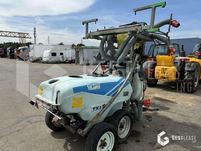 PULVERISATION T1000 - Trailed sprayer: picture 3 PULVERISATION T1000 - Trailed sprayer: picture 3
