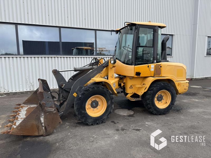 Volvo L30G - Wheel loader: picture 1 Volvo L30G - Wheel loader: picture 1