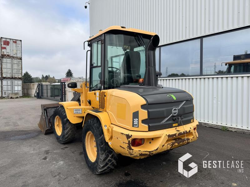 Volvo L30G - Wheel loader: picture 2 Volvo L30G - Wheel loader: picture 2