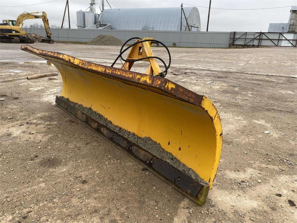 Bassi 2.70 m - Snow plough for Agricultural machinery: picture 2 Bassi 2.70 m - Snow plough for Agricultural machinery: picture 2