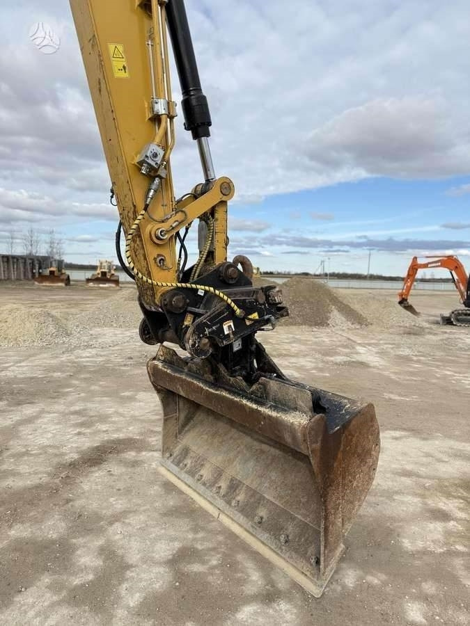 Crawler excavator CAT 313 FL GC, 5091 H: picture 9