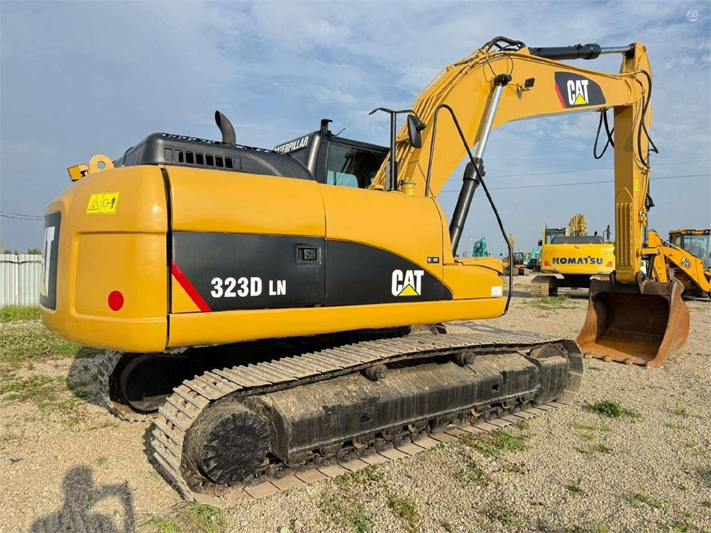 CAT 323 D - Crawler excavator: picture 4 CAT 323 D - Crawler excavator: picture 4