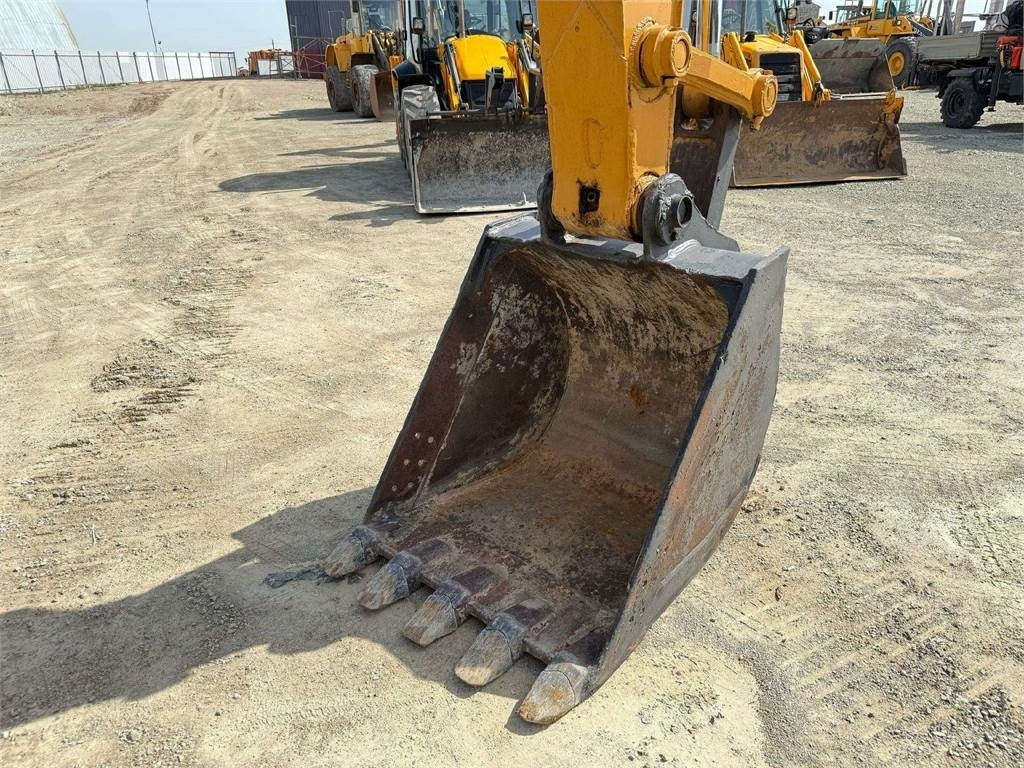 Crawler excavator Case Cx 210, ISUZU MANUAL PUMP: picture 7