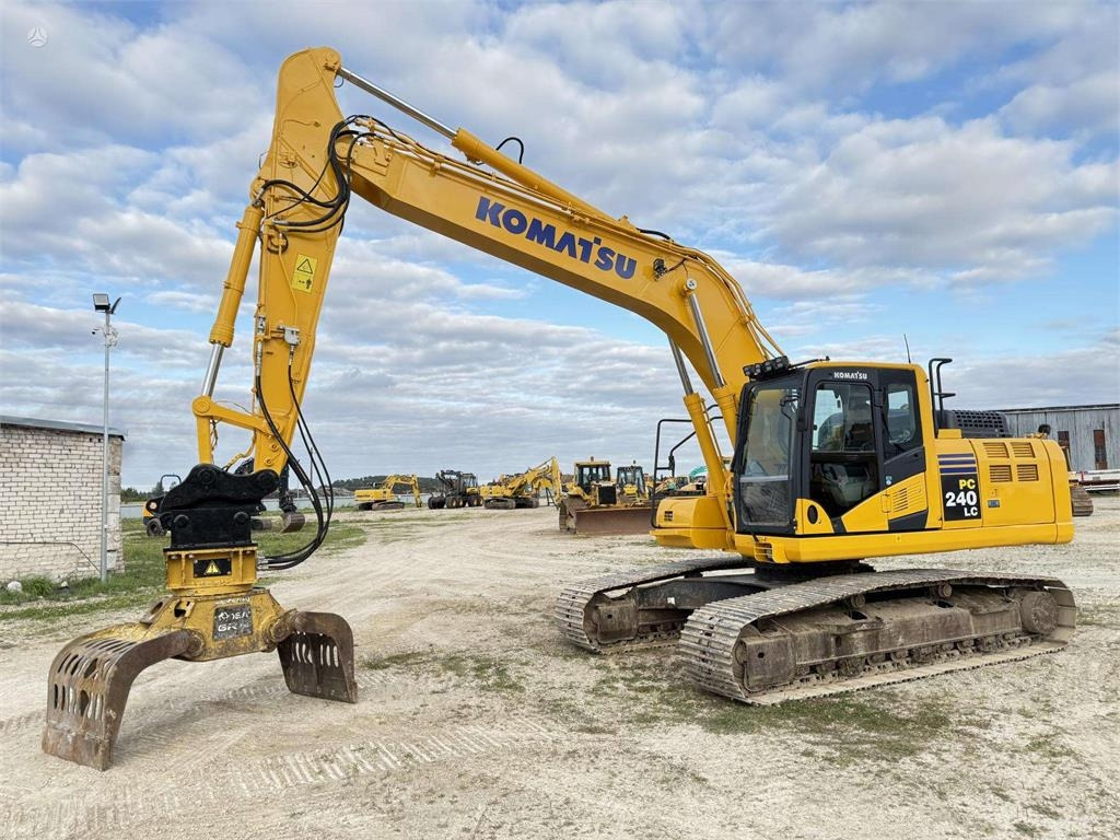 Komatsu PC 240 LC-11 - Crawler excavator: picture 1 Komatsu PC 240 LC-11 - Crawler excavator: picture 1