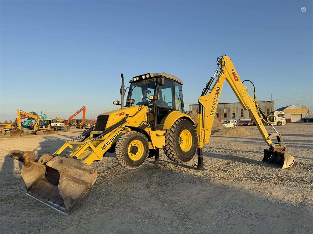 New Holland B 110-4PT , 2 quick couplers  - Backhoe loader: picture 1 New Holland B 110-4PT , 2 quick couplers  - Backhoe loader: picture 1