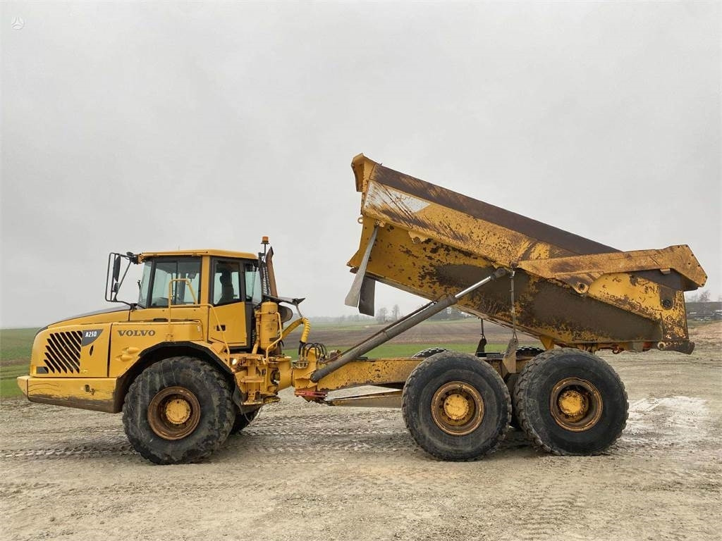 Volvo A25D , tail gate - Articulated dumper: picture 5 Volvo A25D , tail gate - Articulated dumper: picture 5