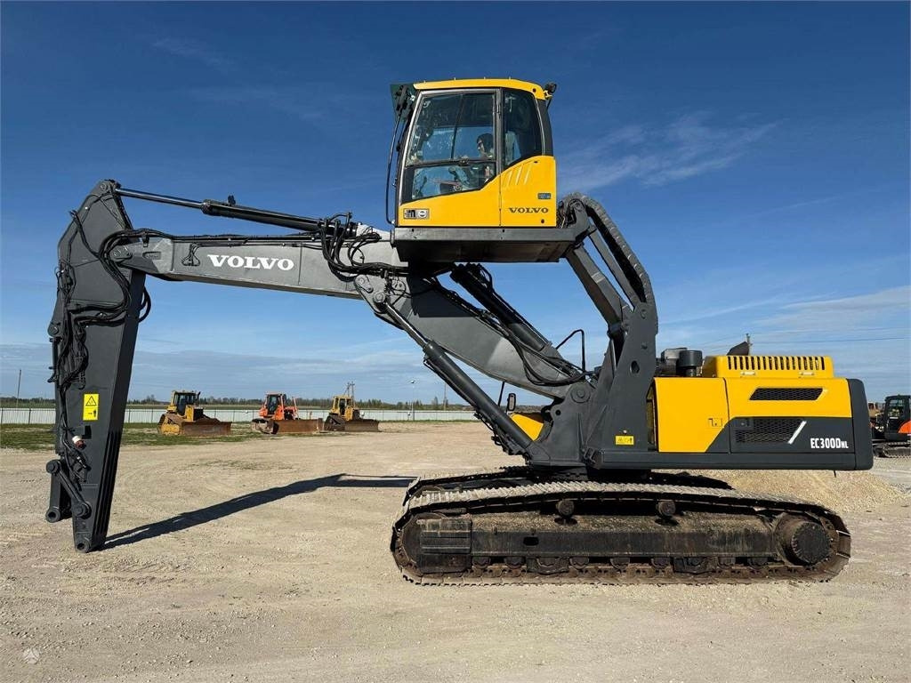Volvo EC 300 DNL Cabin Lift - Crawler excavator: picture 2 Volvo EC 300 DNL Cabin Lift - Crawler excavator: picture 2
