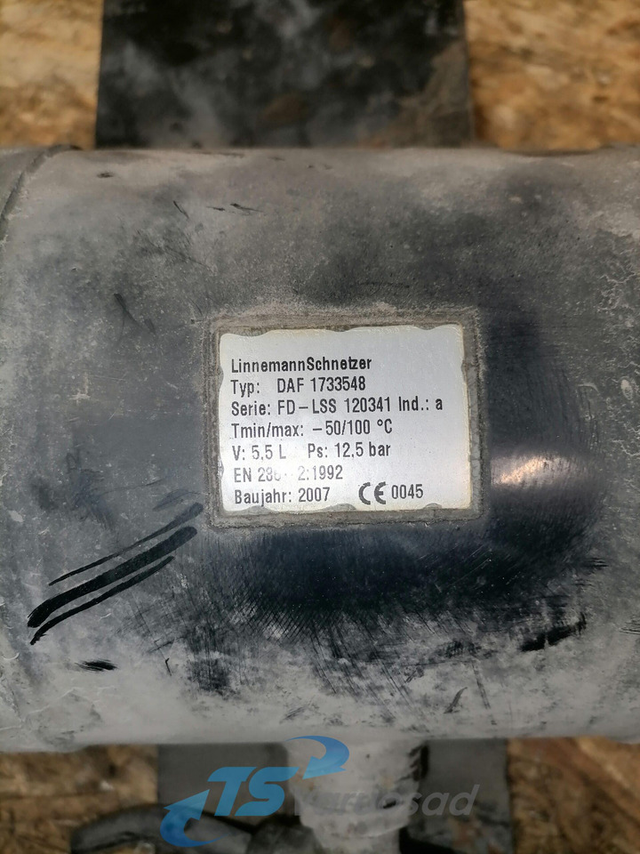 DAF Air tank 1733548 - Universal part for Truck: picture 5 DAF Air tank 1733548 - Universal part for Truck: picture 5