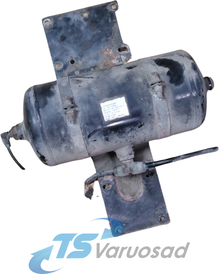 DAF Air tank 1733548 - Universal part for Truck: picture 1 DAF Air tank 1733548 - Universal part for Truck: picture 1