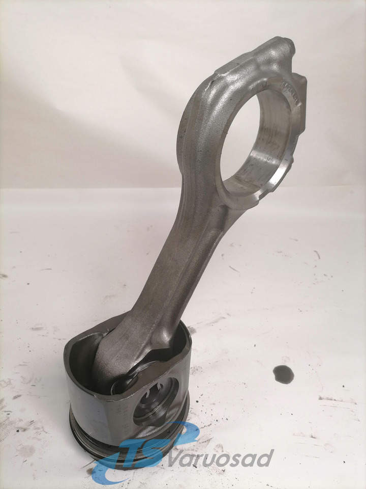 DAF Connecting rod + piston 1747552 - Piston/ Ring/ Bushing for Truck: picture 1 DAF Connecting rod + piston 1747552 - Piston/ Ring/ Bushing for Truck: picture 1