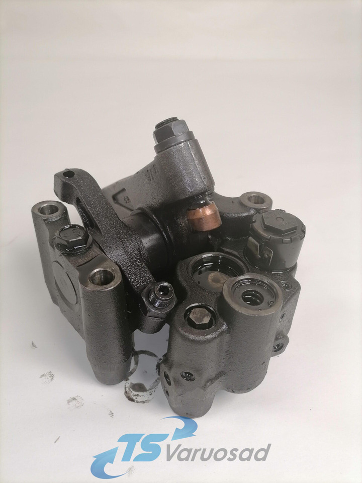 DAF Set of rockers with shaft 1732002 - Universal part for Truck: picture 1 DAF Set of rockers with shaft 1732002 - Universal part for Truck: picture 1