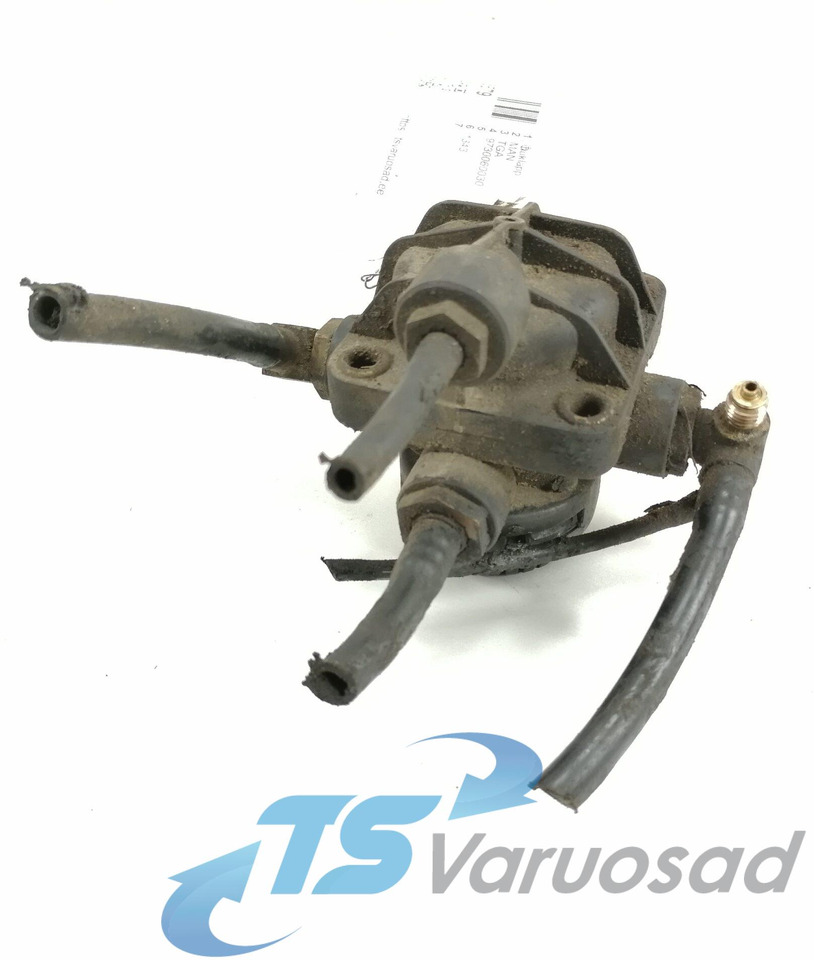MAN Air pressure control valve 9730060030 - Brake valve for Truck: picture 1 MAN Air pressure control valve 9730060030 - Brake valve for Truck: picture 1