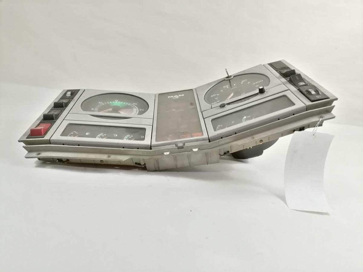 MAN Dashboard 81272026080 - Dashboard for Truck: picture 2 MAN Dashboard 81272026080 - Dashboard for Truck: picture 2