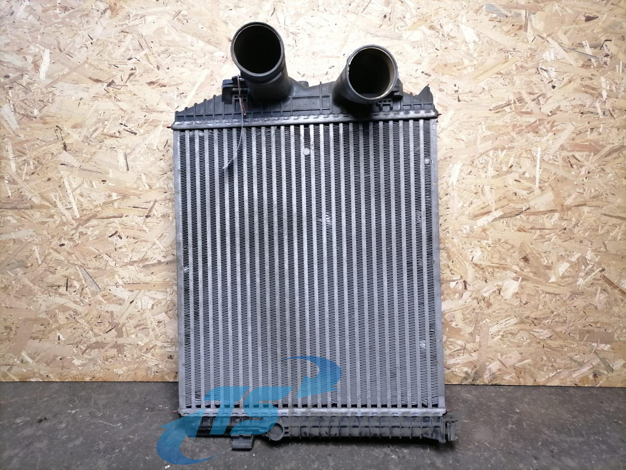 MB Intercooler radiator A9705000604 - Intercooler for Truck: picture 1 MB Intercooler radiator A9705000604 - Intercooler for Truck: picture 1