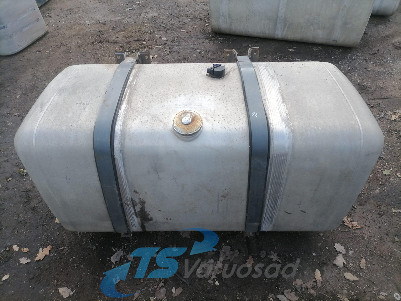 MB Kütusepaak 650L A9344700001 - Fuel tank for Truck: picture 1 MB Kütusepaak 650L A9344700001 - Fuel tank for Truck: picture 1