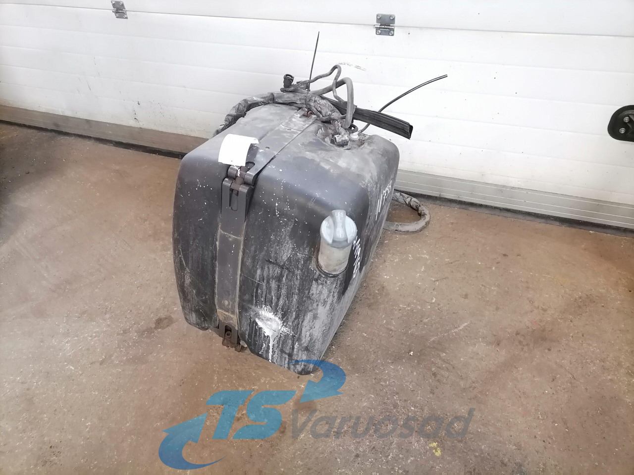 Mercedes-Benz ADBlue paak A9304700415 - Fuel processing/ Fuel delivery for Truck: picture 1 Mercedes-Benz ADBlue paak A9304700415 - Fuel processing/ Fuel delivery for Truck: picture 1