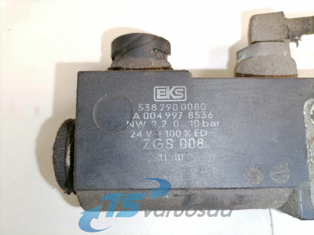 Mercedes-Benz Solenoid valve A0049978536 - Brake valve for Truck: picture 2 Mercedes-Benz Solenoid valve A0049978536 - Brake valve for Truck: picture 2