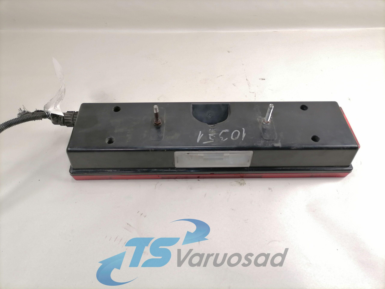 Mercedes-Benz Tagatuli, vasak A0015406270 - Lights/ Lighting for Truck: picture 2 Mercedes-Benz Tagatuli, vasak A0015406270 - Lights/ Lighting for Truck: picture 2