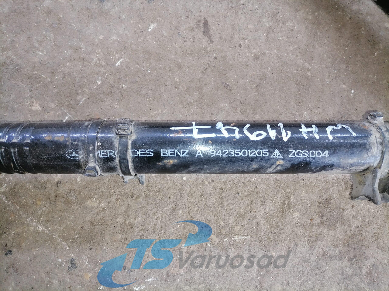 Mercedes-Benz V- rod A9423501205 - Axle and parts for Truck: picture 2 Mercedes-Benz V- rod A9423501205 - Axle and parts for Truck: picture 2