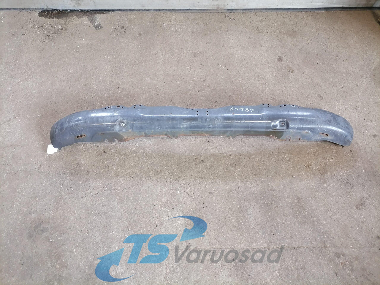 Scania Bumper 1787347 - Bumper for Truck: picture 1 Scania Bumper 1787347 - Bumper for Truck: picture 1