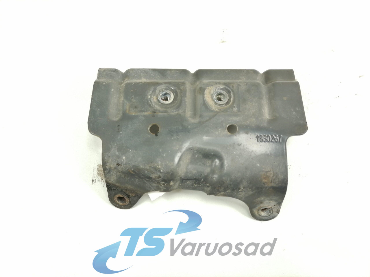 Scania Bumper bracket 1850267 - Bumper for Truck: picture 1 Scania Bumper bracket 1850267 - Bumper for Truck: picture 1