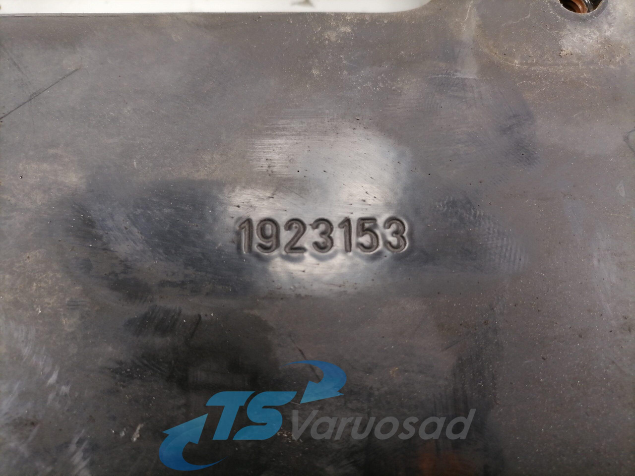 Scania Bumper bracket 1923153 - Bumper for Truck: picture 2 Scania Bumper bracket 1923153 - Bumper for Truck: picture 2