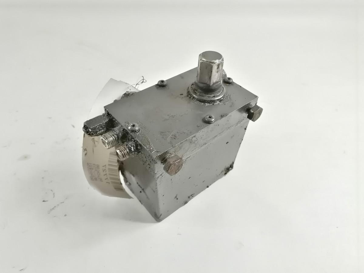 Scania Cab tilting pump 1794907 - Cab suspension for Truck: picture 4 Scania Cab tilting pump 1794907 - Cab suspension for Truck: picture 4