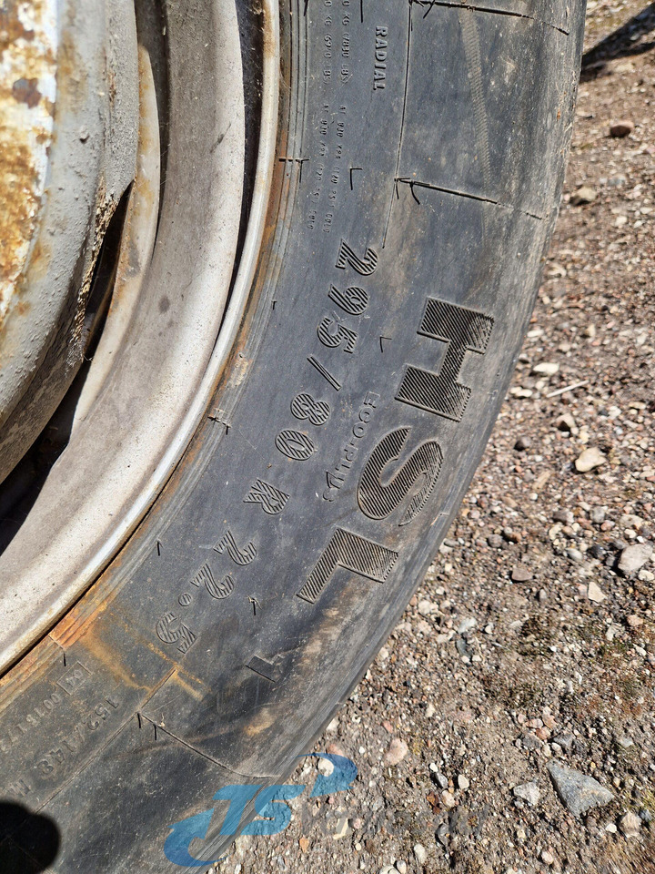 Scania Continental HSL 295/80 R22,5 29580R225 - Wheels and tires for Truck: picture 4 Scania Continental HSL 295/80 R22,5 29580R225 - Wheels and tires for Truck: picture 4