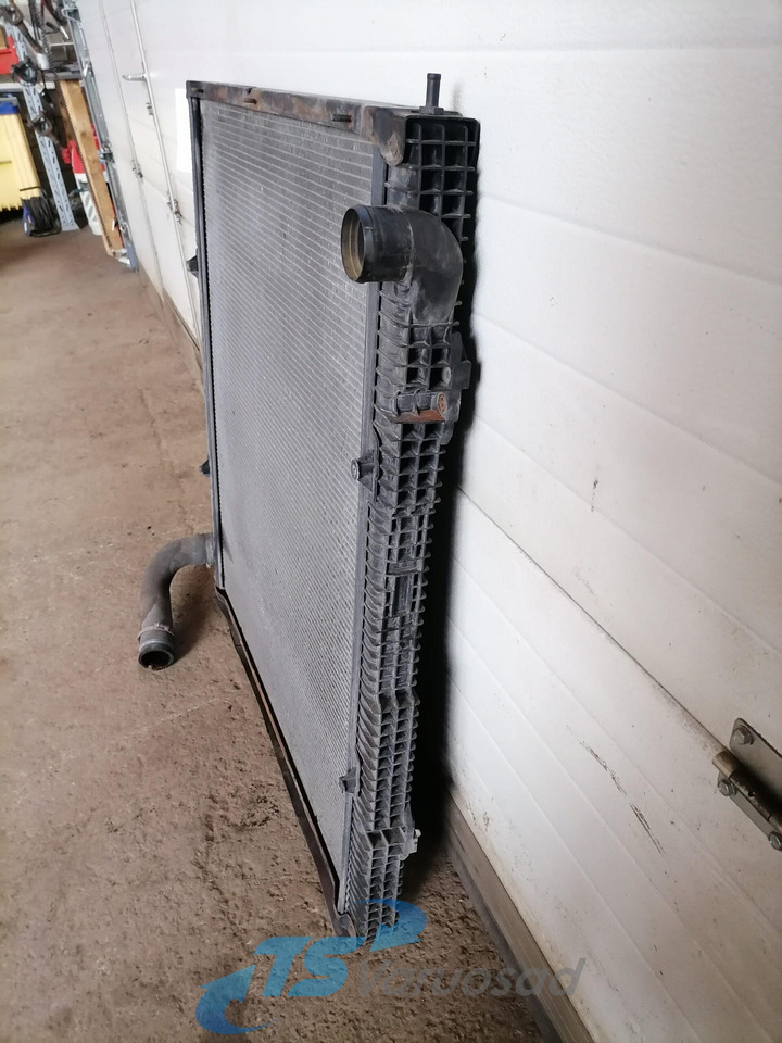 Scania Cooling radiator 1769997 - Radiator for Truck: picture 4 Scania Cooling radiator 1769997 - Radiator for Truck: picture 4