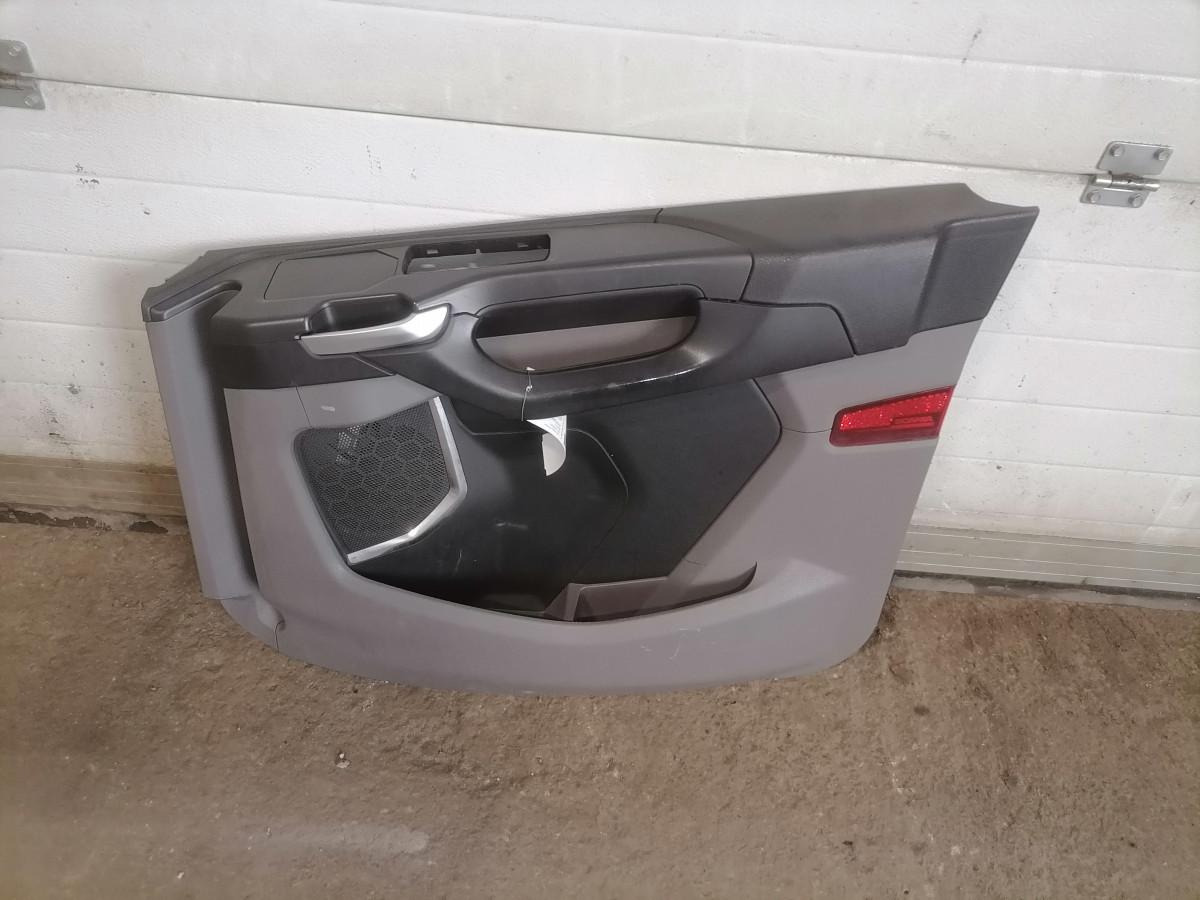 Scania Door trim panel 2935304 - Door and parts for Truck: picture 2 Scania Door trim panel 2935304 - Door and parts for Truck: picture 2