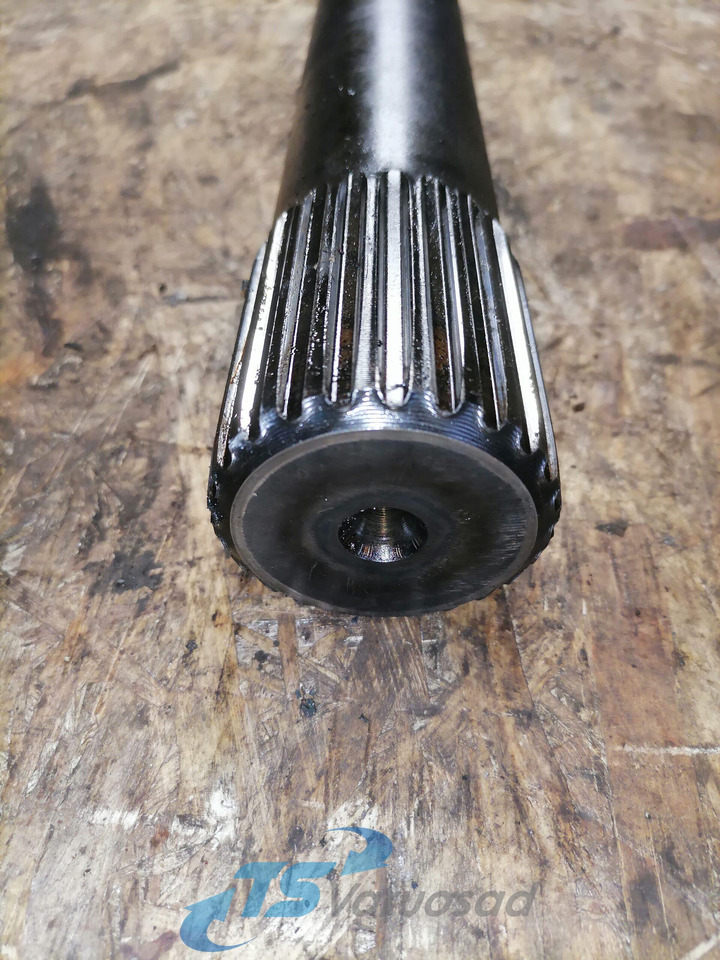 Scania Drive shaft 1315681 - Drive shaft for Truck: picture 3 Scania Drive shaft 1315681 - Drive shaft for Truck: picture 3