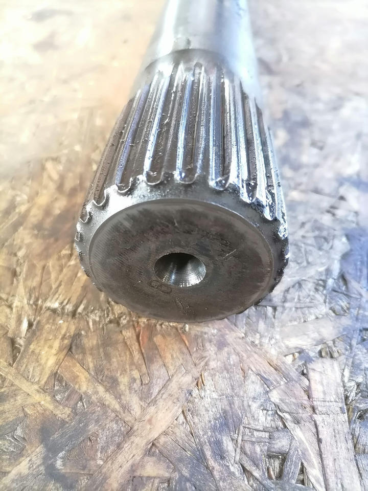 Scania Drive shaft 1761195 - Drive shaft for Truck: picture 3 Scania Drive shaft 1761195 - Drive shaft for Truck: picture 3