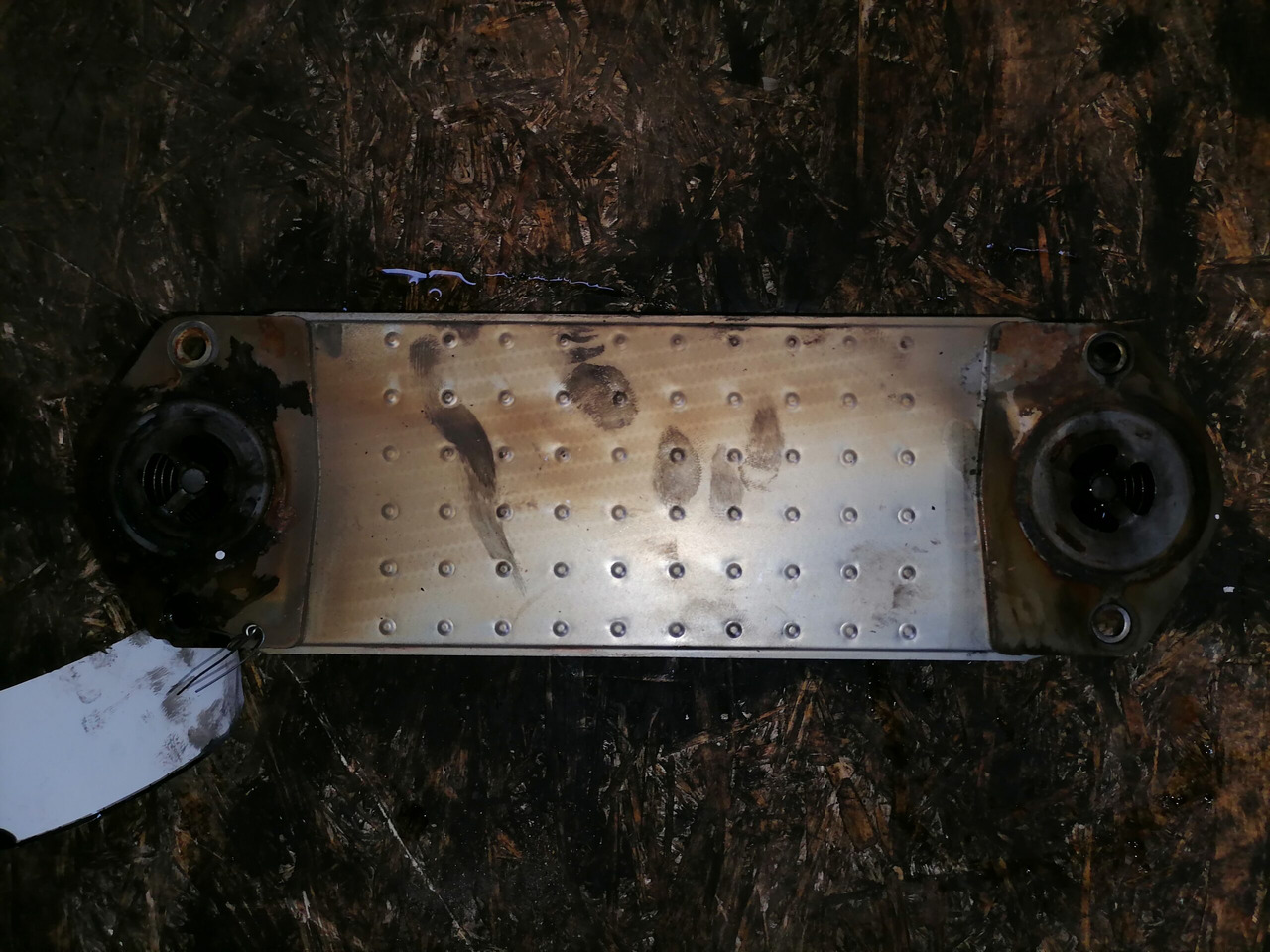 Scania Engine oil cooler 1543688 - Engine and parts for Truck: picture 3 Scania Engine oil cooler 1543688 - Engine and parts for Truck: picture 3