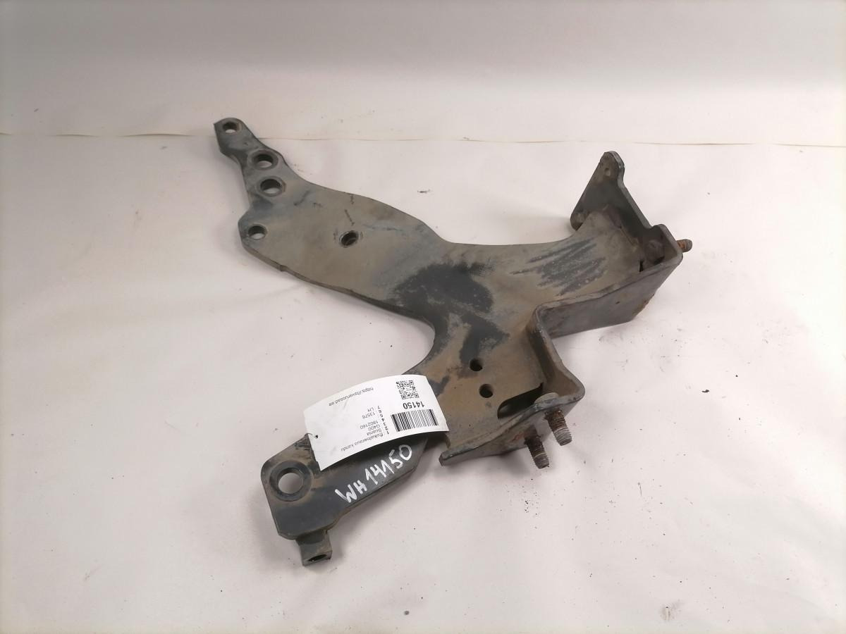 Scania Front bumper carrier 1802160 - Bumper for Truck: picture 4 Scania Front bumper carrier 1802160 - Bumper for Truck: picture 4