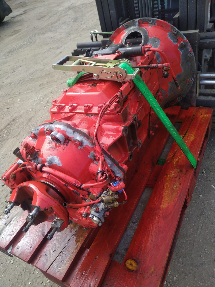 Scania Gearbox GR900 - Gearbox and parts for Truck: picture 2 Scania Gearbox GR900 - Gearbox and parts for Truck: picture 2