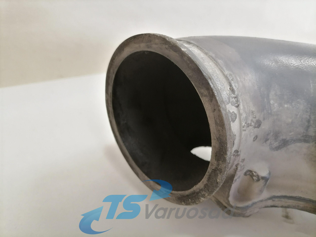 Scania Intake mainfold 1493717 - Intake manifold for Truck: picture 2 Scania Intake mainfold 1493717 - Intake manifold for Truck: picture 2