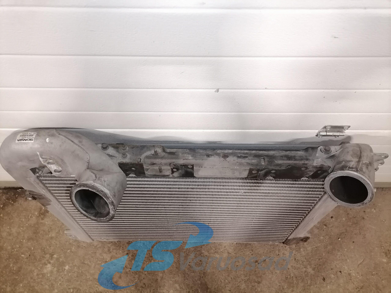 Scania Intercooler radiator 1766618 - Intercooler for Truck: picture 5 Scania Intercooler radiator 1766618 - Intercooler for Truck: picture 5