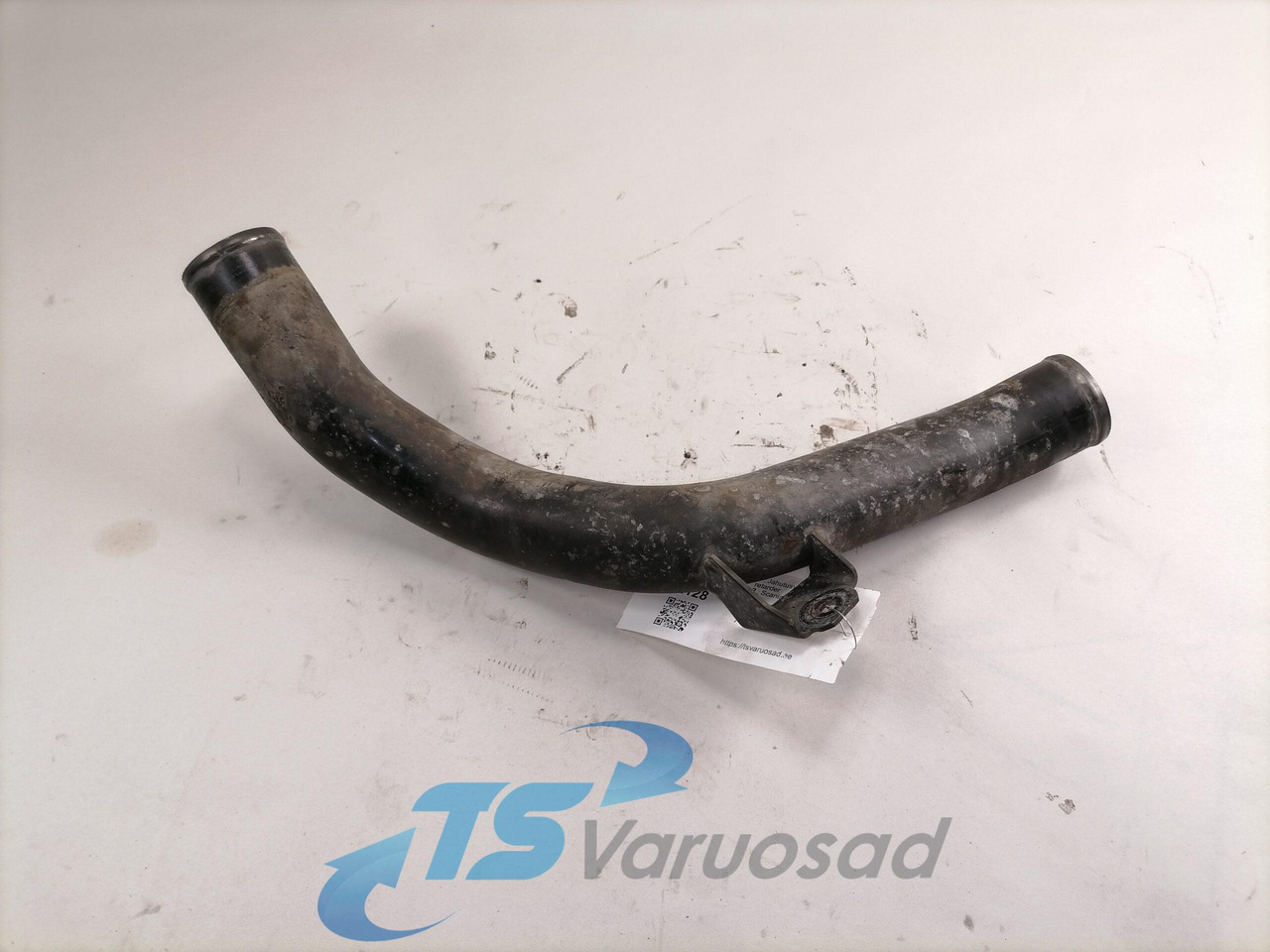 Scania Jahutusvedeliku toru, retarder 1892781 - Cooling system for Truck: picture 1 Scania Jahutusvedeliku toru, retarder 1892781 - Cooling system for Truck: picture 1