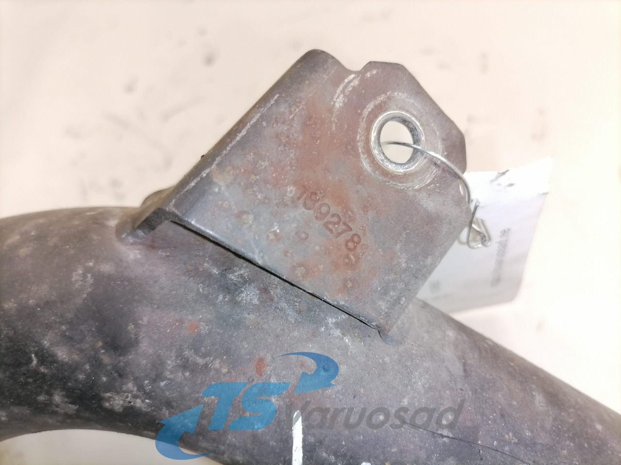 Scania Jahutusvedeliku toru, retarder 1892781 - Cooling system for Truck: picture 4 Scania Jahutusvedeliku toru, retarder 1892781 - Cooling system for Truck: picture 4