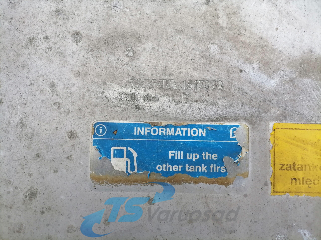 Scania Kütusepaak 600L 1517308 - Fuel tank for Truck: picture 4 Scania Kütusepaak 600L 1517308 - Fuel tank for Truck: picture 4