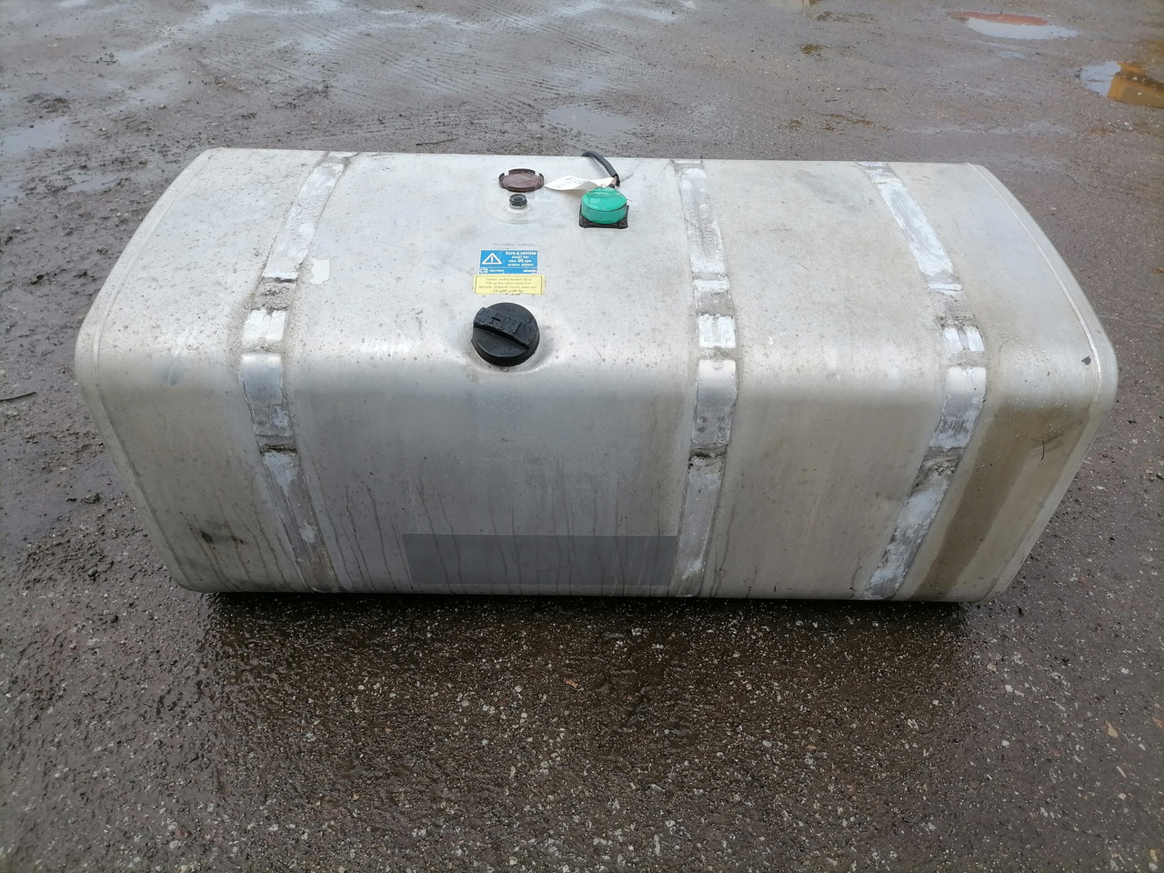 Scania Kütusepaak 625L 1453195 - Fuel tank for Truck: picture 2 Scania Kütusepaak 625L 1453195 - Fuel tank for Truck: picture 2