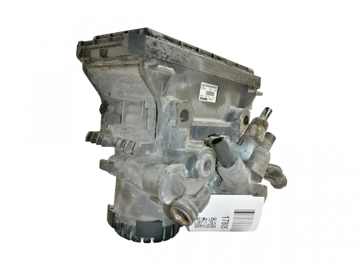 Scania Rear axel brake pressure control valve 1879280 - Brake valve for Truck: picture 2 Scania Rear axel brake pressure control valve 1879280 - Brake valve for Truck: picture 2