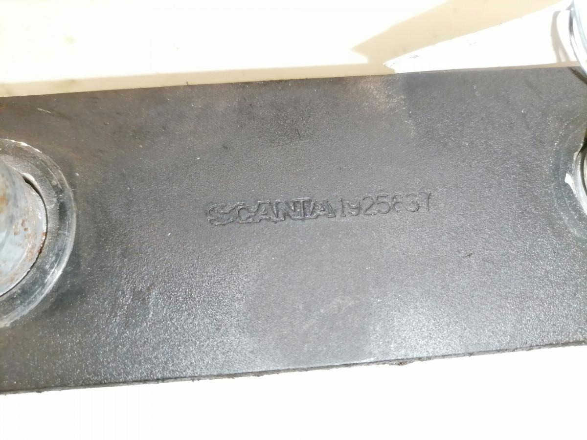 Scania Spring shackle 1925637 - Suspension for Truck: picture 4 Scania Spring shackle 1925637 - Suspension for Truck: picture 4