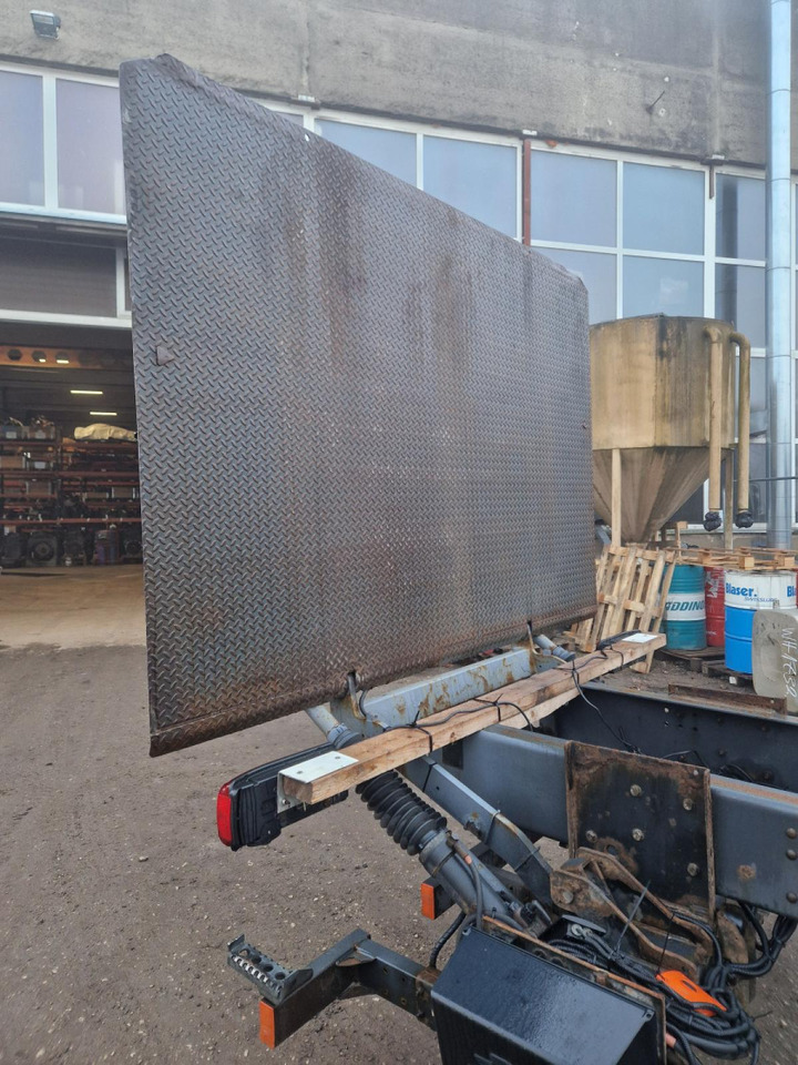 Scania Tagaluuktõstuk, DHOLLANDIA DH-LM35 - Universal part for Truck: picture 5 Scania Tagaluuktõstuk, DHOLLANDIA DH-LM35 - Universal part for Truck: picture 5