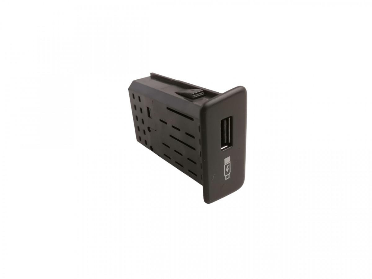 Scania USB pistiku paneel 2554704 - Electrical system for Truck: picture 1 Scania USB pistiku paneel 2554704 - Electrical system for Truck: picture 1