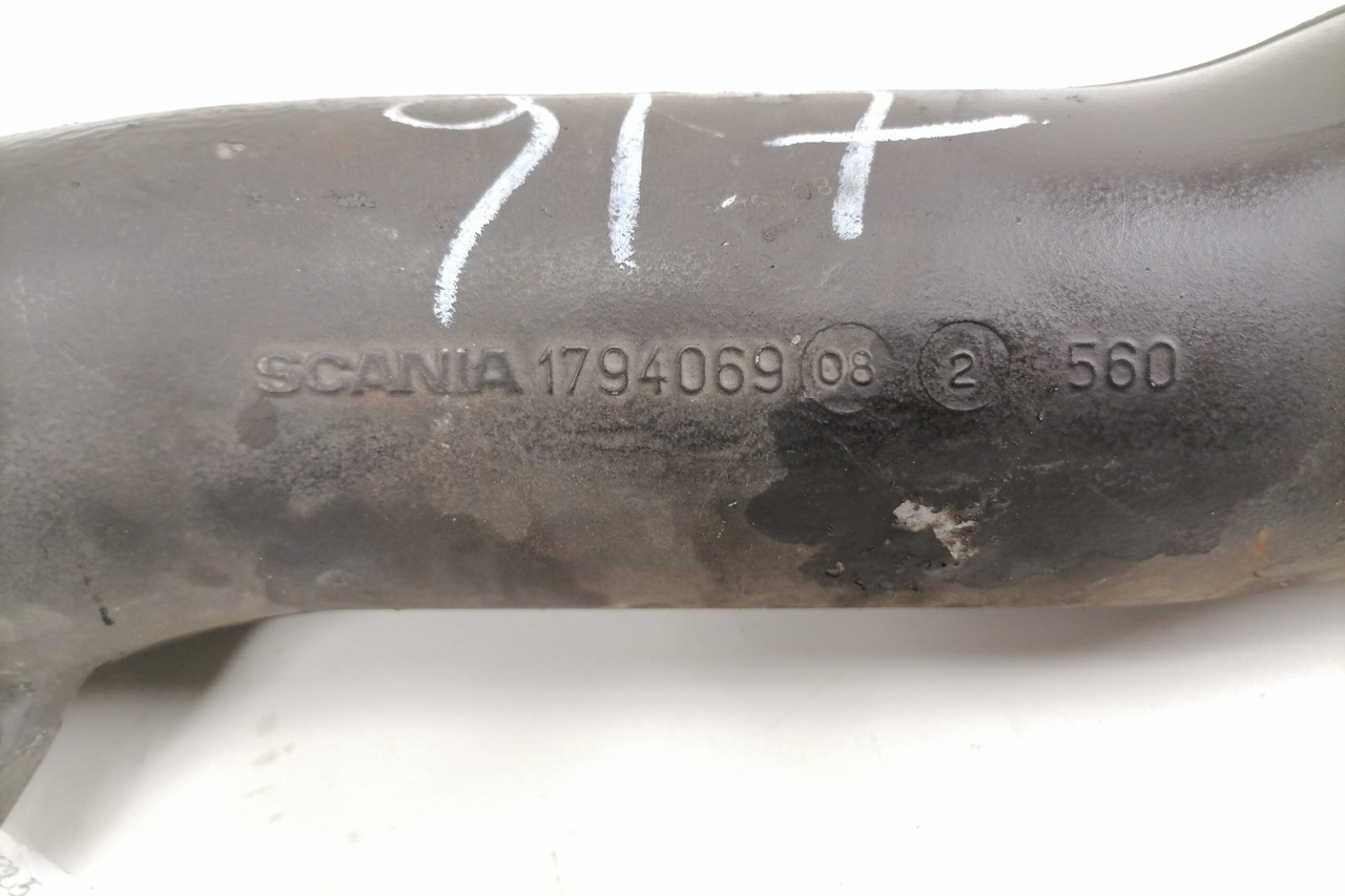 Scania intercooler pipe 1794069 - Intercooler for Truck: picture 2 Scania intercooler pipe 1794069 - Intercooler for Truck: picture 2