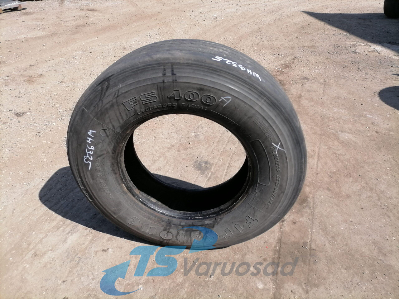 Universaalne Firestone FS400 295/80 R22,5 29580R225 - Wheels and tires for Truck: picture 1 Universaalne Firestone FS400 295/80 R22,5 29580R225 - Wheels and tires for Truck: picture 1