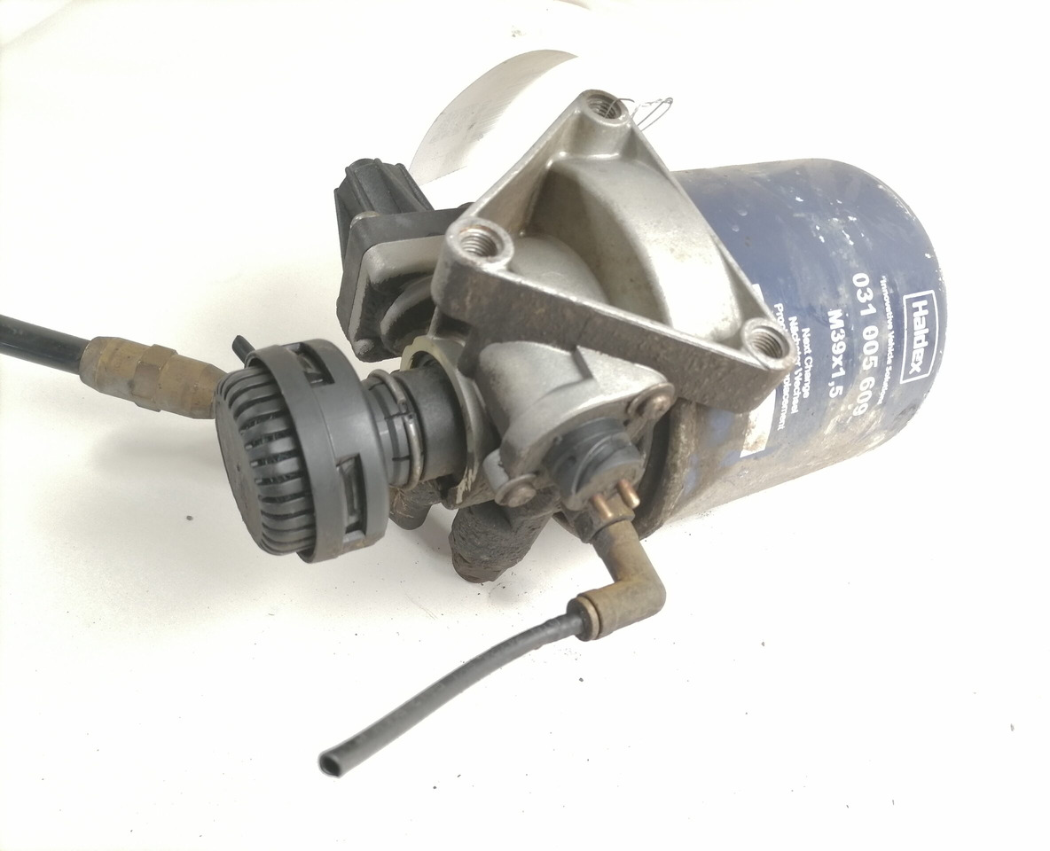 Volvo Air dryer 20393894 - Brake valve for Truck: picture 2 Volvo Air dryer 20393894 - Brake valve for Truck: picture 2