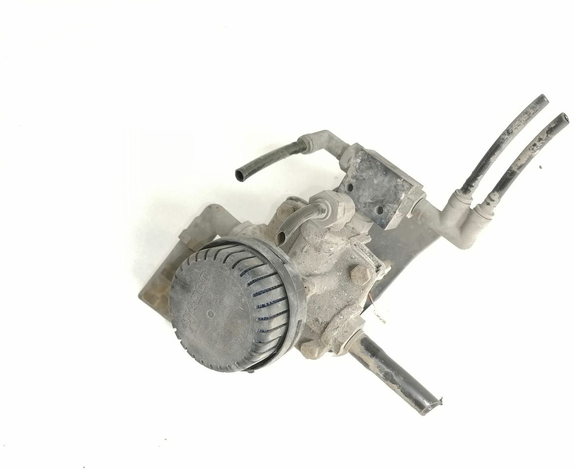 Volvo Air pressure control valve 3173150 - Brake valve for Truck: picture 2 Volvo Air pressure control valve 3173150 - Brake valve for Truck: picture 2